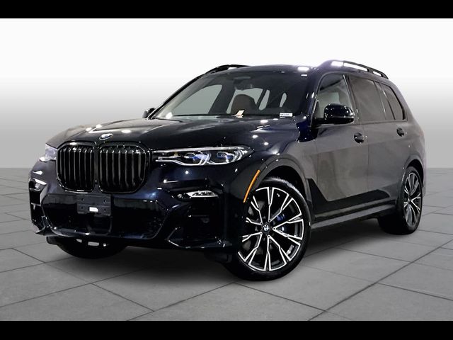 2022 BMW X7 M50i