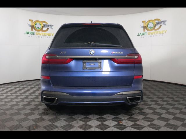 2022 BMW X7 M50i