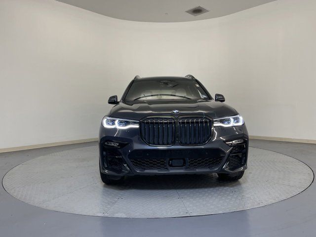 2022 BMW X7 M50i