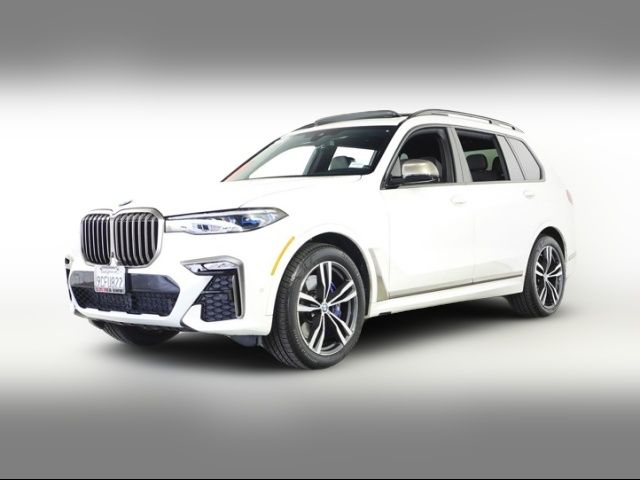 2022 BMW X7 M50i
