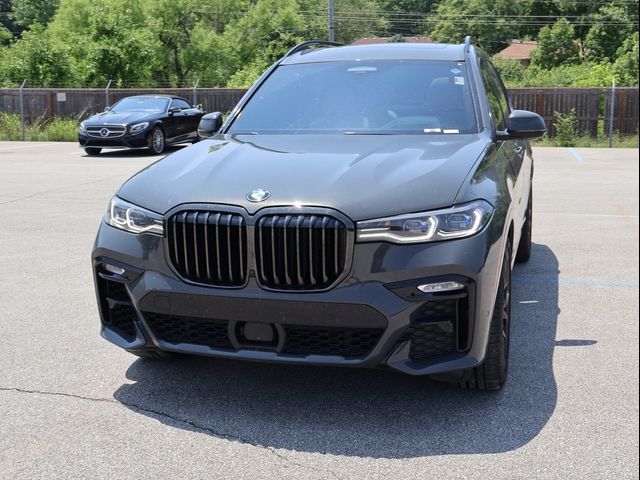 2022 BMW X7 M50i