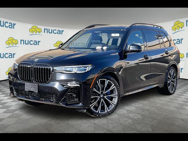 2022 BMW X7 M50i