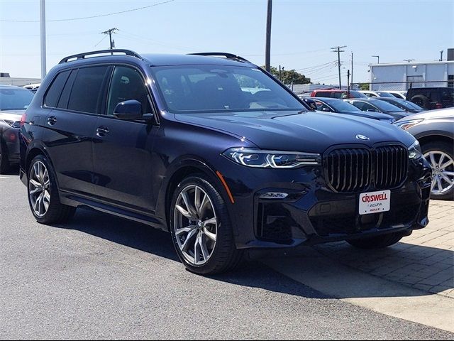 2022 BMW X7 M50i