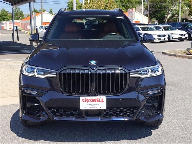 2022 BMW X7 M50i