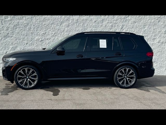 2022 BMW X7 M50i