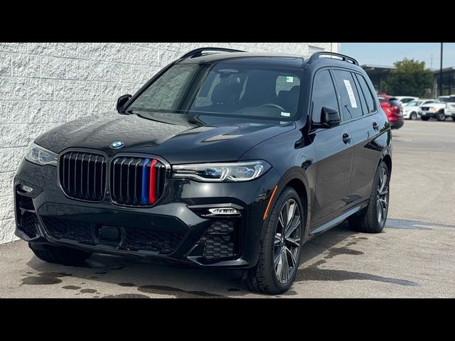 2022 BMW X7 M50i