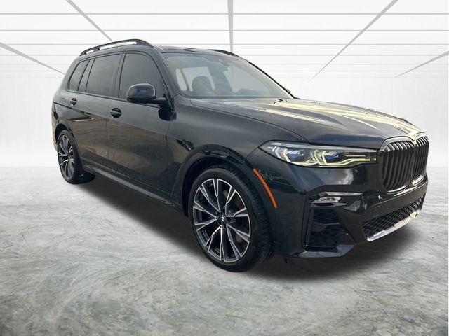 2022 BMW X7 M50i