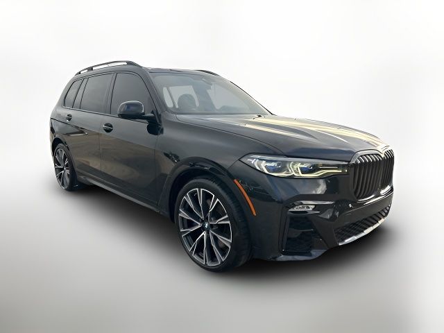 2022 BMW X7 M50i