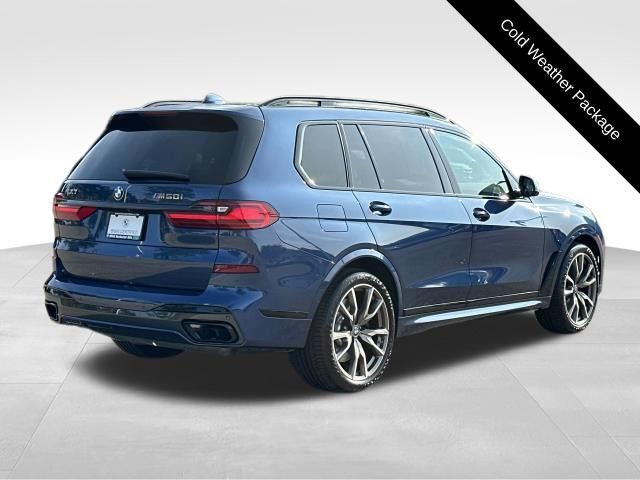 2022 BMW X7 M50i