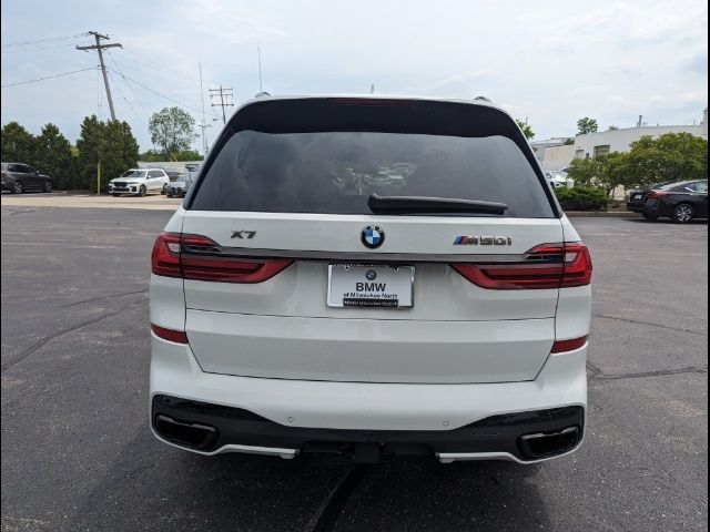 2022 BMW X7 M50i