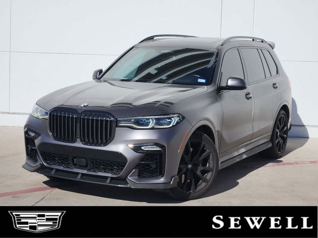 2022 BMW X7 M50i