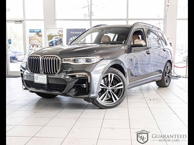 2022 BMW X7 M50i