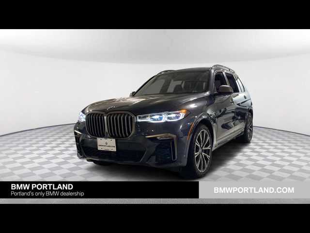 2022 BMW X7 M50i