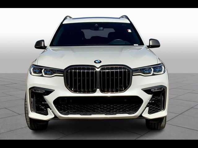 2022 BMW X7 M50i