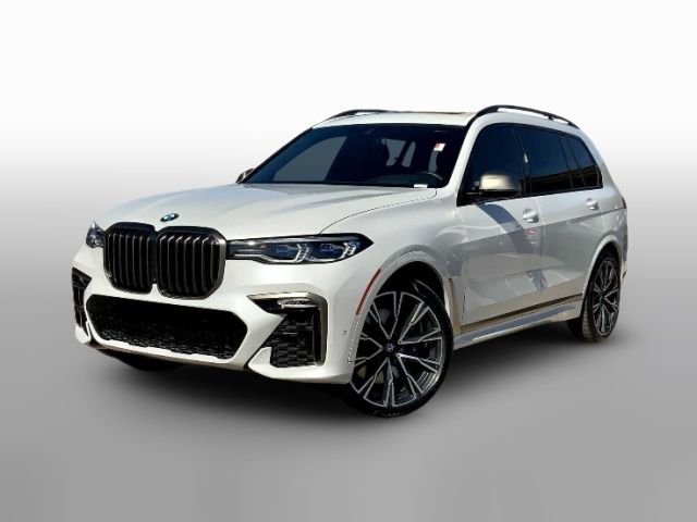 2022 BMW X7 M50i