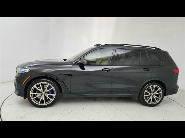 2022 BMW X7 M50i