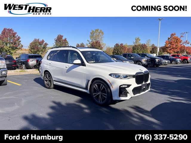 2022 BMW X7 M50i