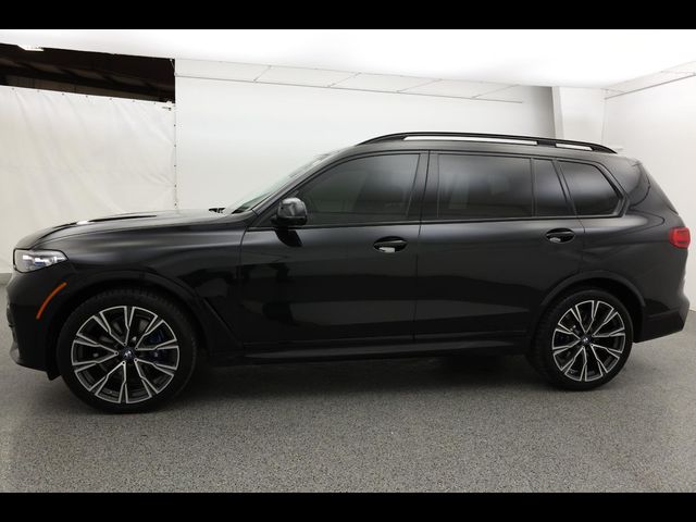 2022 BMW X7 M50i