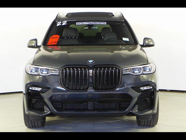 2022 BMW X7 M50i