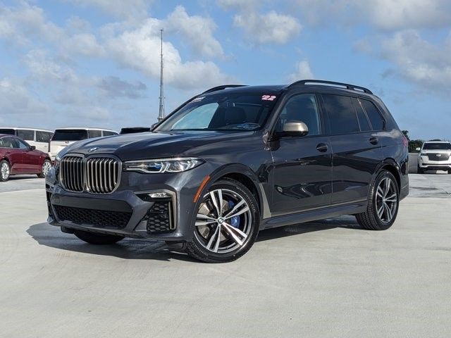 2022 BMW X7 M50i