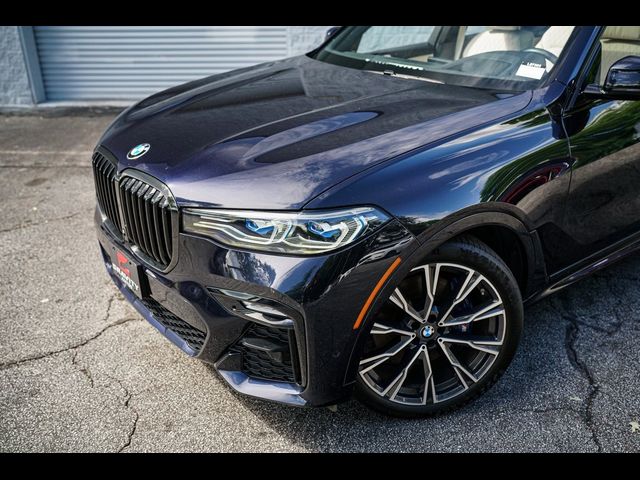 2022 BMW X7 M50i