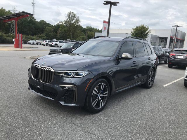 2022 BMW X7 M50i