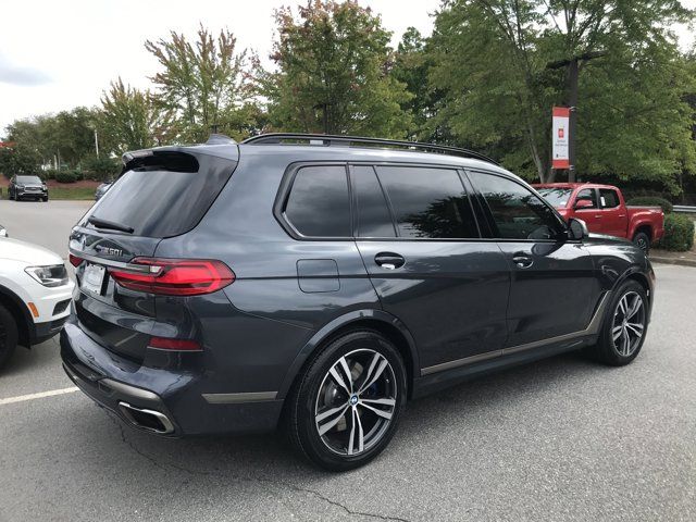 2022 BMW X7 M50i