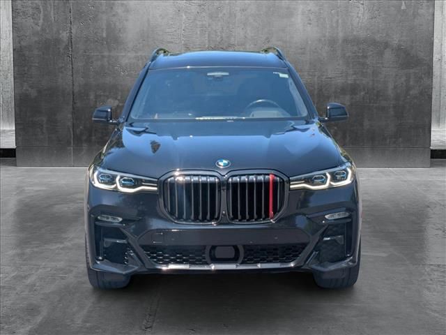 2022 BMW X7 M50i