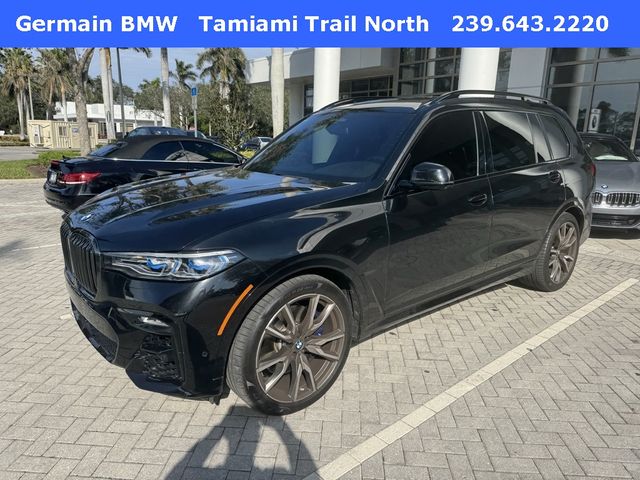 2022 BMW X7 M50i