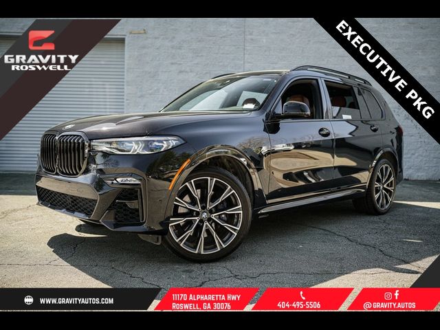 2022 BMW X7 M50i