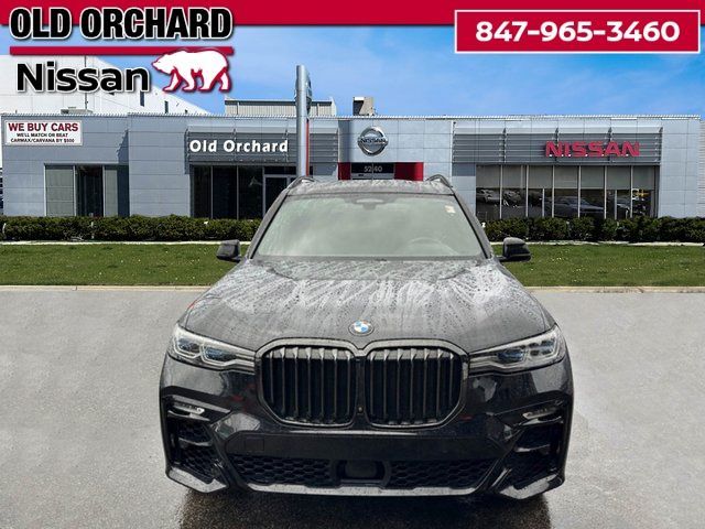 2022 BMW X7 M50i