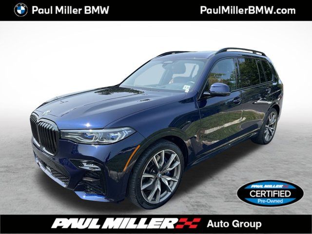 2022 BMW X7 M50i