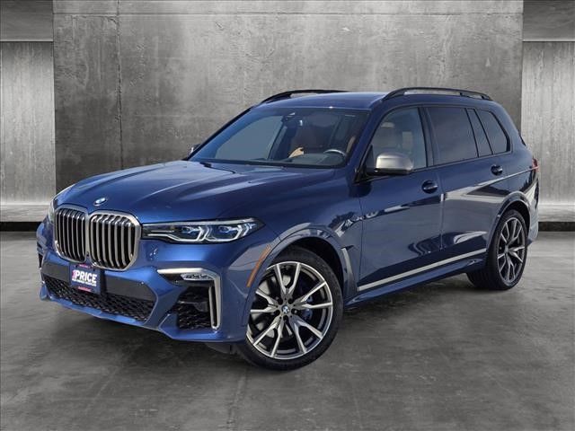 2022 BMW X7 M50i