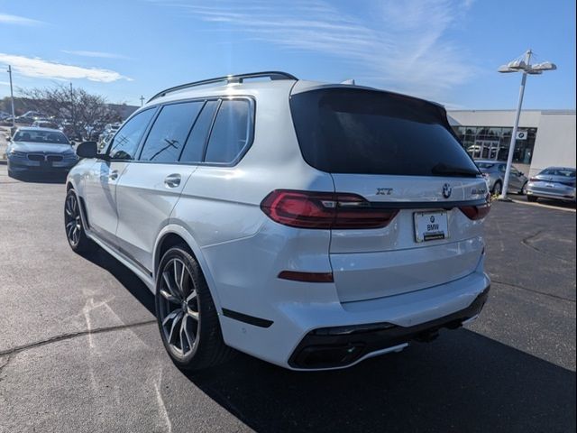 2022 BMW X7 M50i