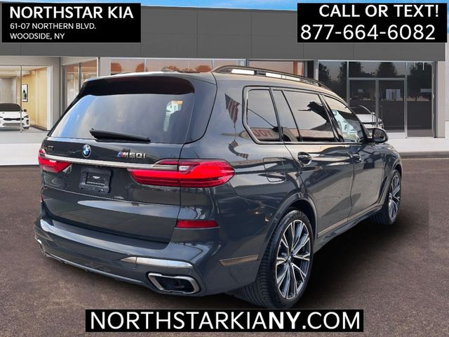 2022 BMW X7 M50i