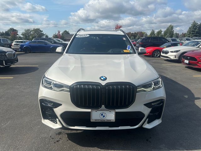 2022 BMW X7 M50i