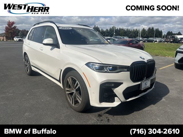 2022 BMW X7 M50i