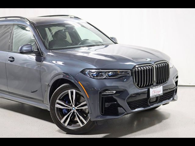 2022 BMW X7 M50i