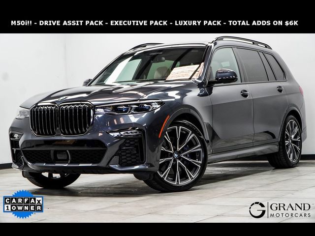 2022 BMW X7 M50i