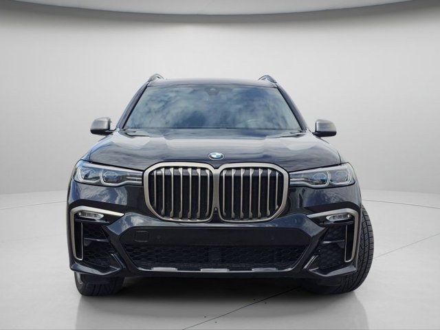2022 BMW X7 M50i