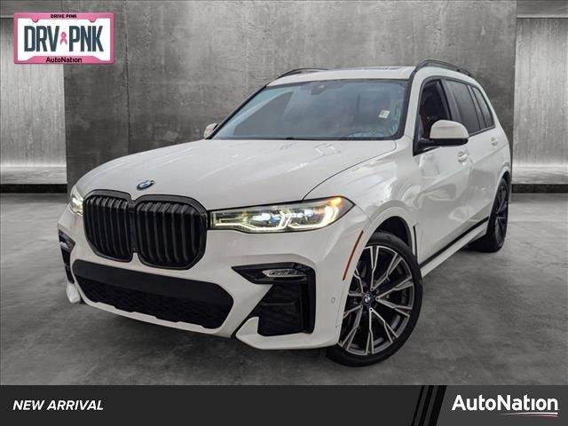 2022 BMW X7 M50i