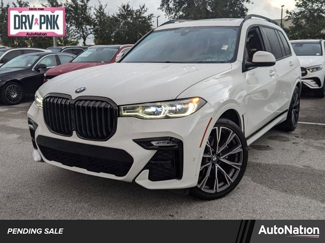 2022 BMW X7 M50i