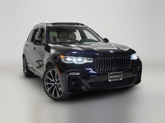 2022 BMW X7 M50i