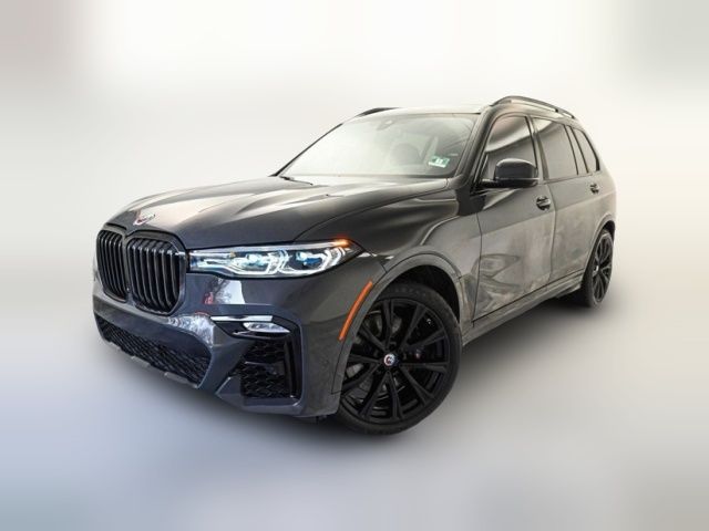 2022 BMW X7 M50i