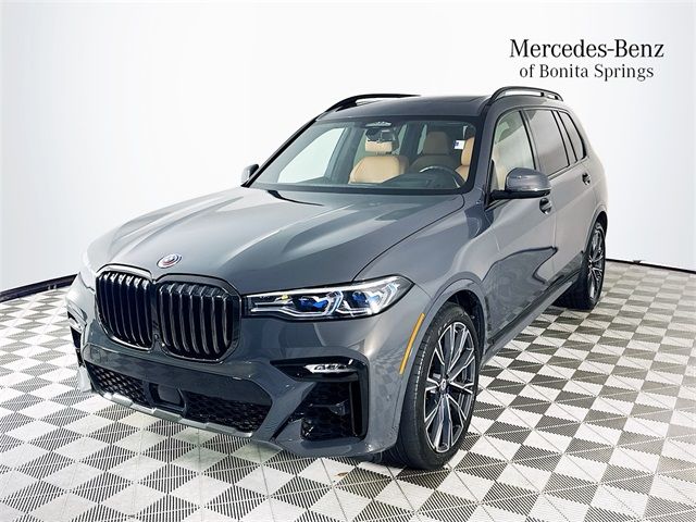 2022 BMW X7 M50i