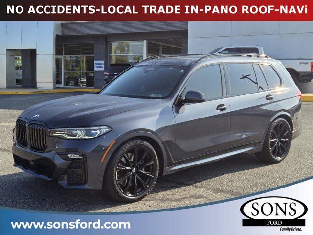 2022 BMW X7 M50i