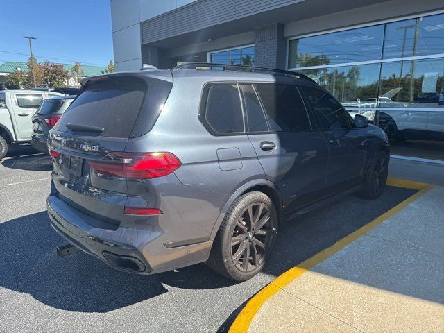 2022 BMW X7 M50i