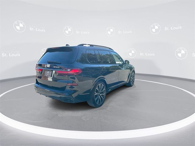 2022 BMW X7 M50i