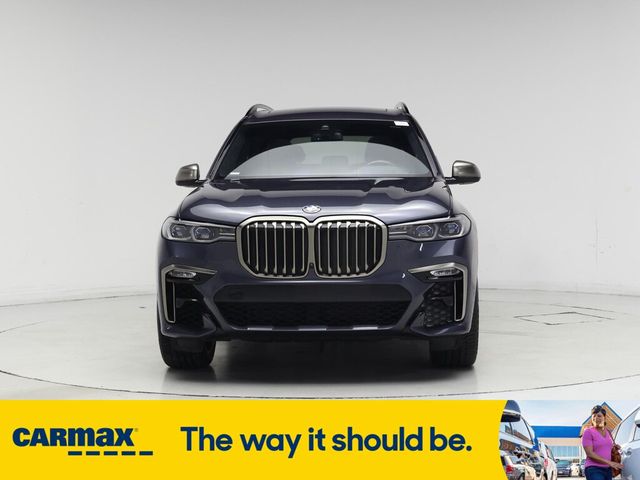 2022 BMW X7 M50i
