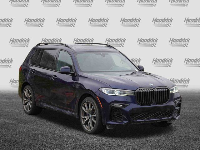 2022 BMW X7 M50i